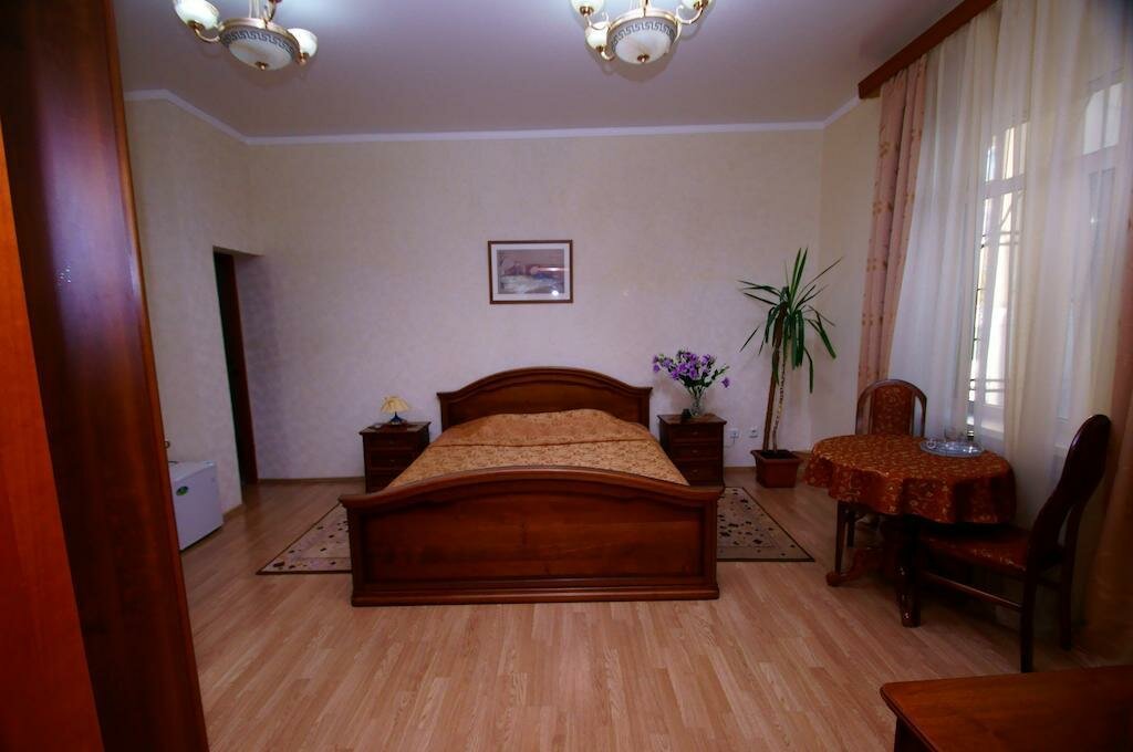 Фото Гостиница Лира Саратов-98 Гостиница Лира Саратов-98