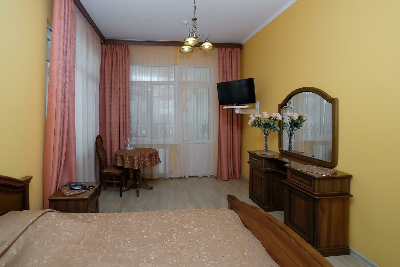 Гостиница Лира Саратов